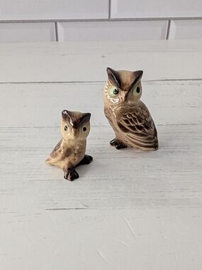Hagen Renaker Miniature Ceramic Owl Figurine Set of 2 Mama & Baby Owlet